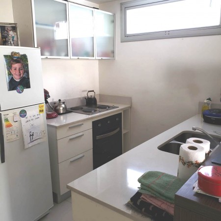 Exclusivo Dpto. 2 amb al frente con balcón-terraza en piso alto