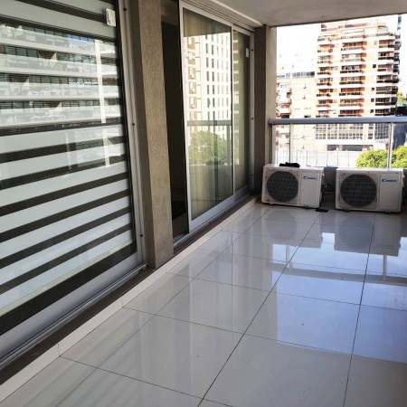 Exclusivo Dpto. 2 amb al frente con balcón-terraza en piso alto