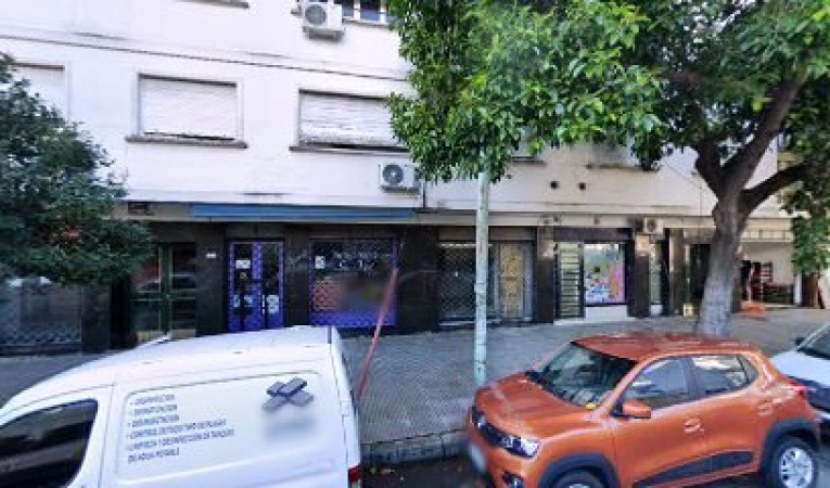 Dpto. 60m2. 2 ambientes y medio. -VENTA URGENTE-