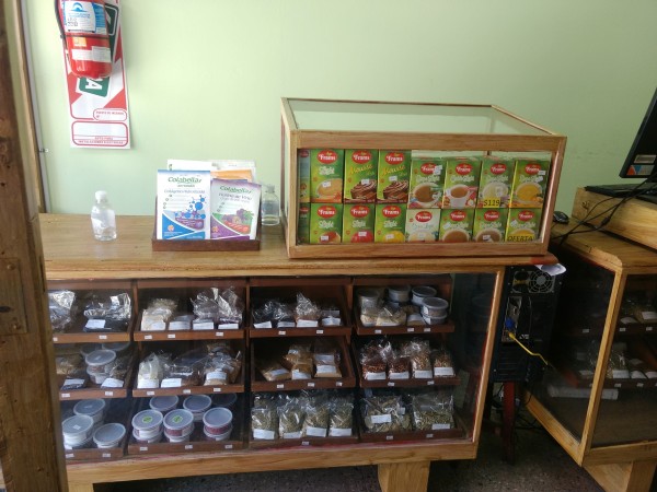 Dietética sobre Avda. lista para trabajar