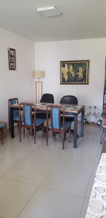 Dpto. 2 amb. al frente con balcon