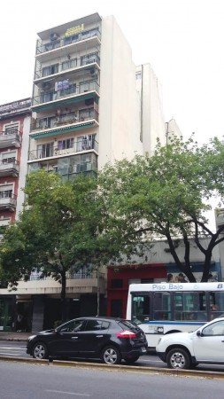 Dpto. 3 ambientes impecable con baja expsa.