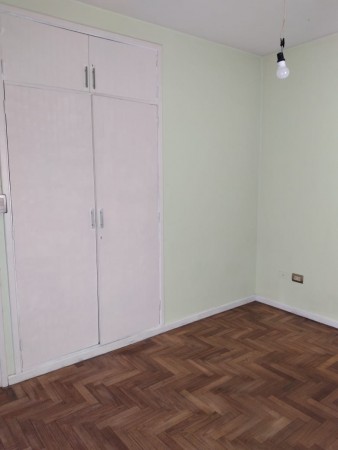 Dpto. 3 ambientes impecable con baja expsa.