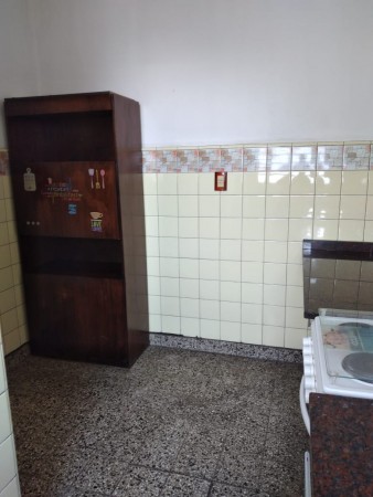 Dpto. 3 ambientes impecable con baja expsa.