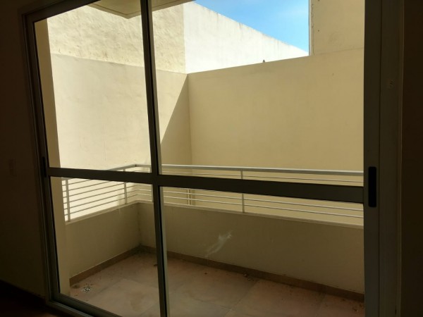 Dpto. mono ambiente 33m2, 1er. piso cfte. 