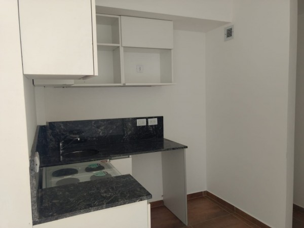 Dpto. mono ambiente 33m2, 1er. piso cfte. 