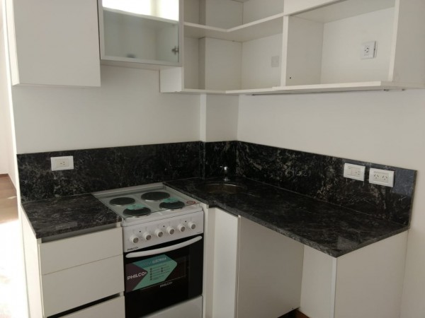 Dpto. mono ambiente 33m2, 1er. piso cfte. 