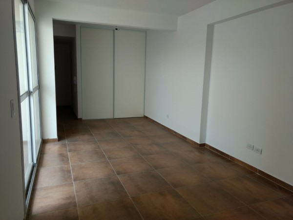 Dpto. mono ambiente 33m2, 1er. piso cfte. 