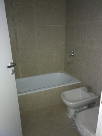 Dpto. mono ambiente 33m2, 1er. piso cfte. 