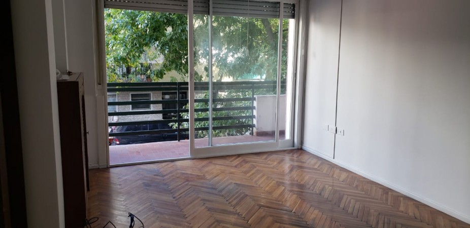 Dpto. 2 ambientes al frente con balcon