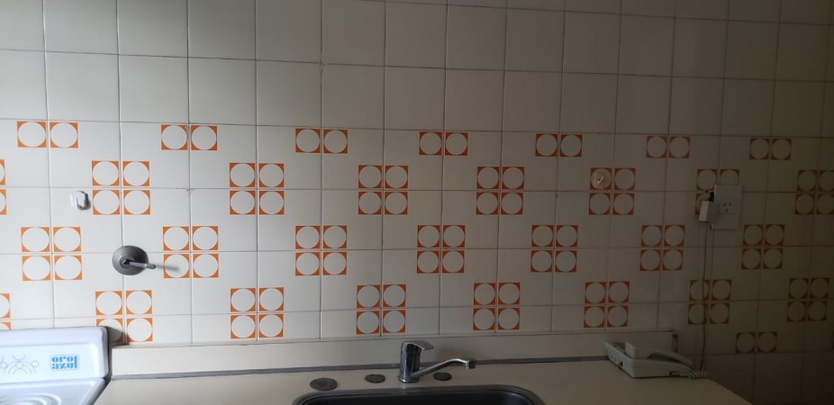 Dpto. 2 ambientes al frente con balcon