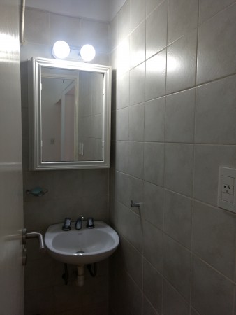 Edificio con 9 dptos. de 1 y 2 amb. c/u. con renta.