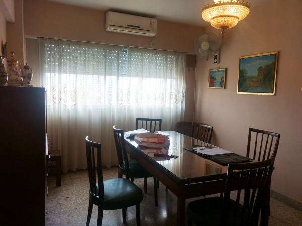 Dpto. 3 ambientes al frente Impecable.