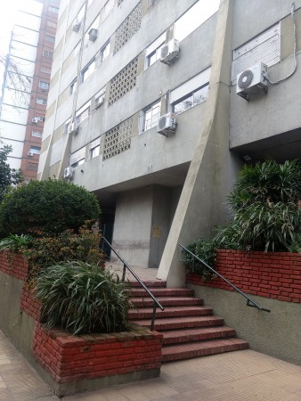 Dpto. 3 ambientes al frente Impecable.