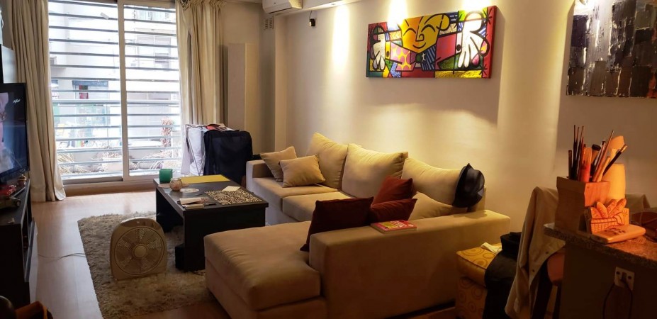 Excepcional Dpto. 2 ambientes al frente con balcón  y amenities.