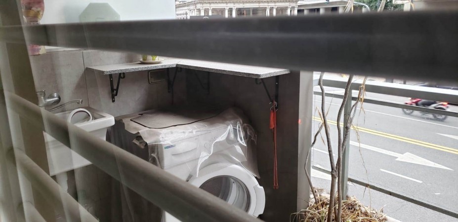 Excepcional Dpto. 2 ambientes al frente con balcón  y amenities.