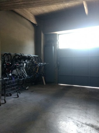 Dpto. 3 amb. con balcon al fte y cochera fija