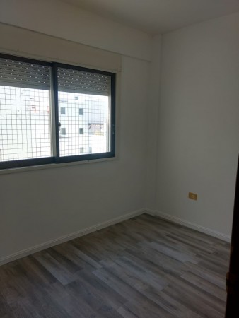 Dpto. 3 amb. con balcon al fte y cochera fija