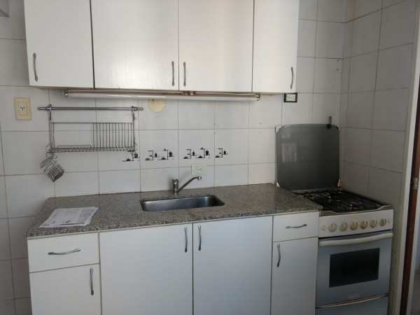 Dpto. 3 amb. con balcon al fte y cochera fija