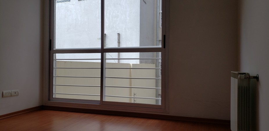 Dpto. 2 amb. impecable estado