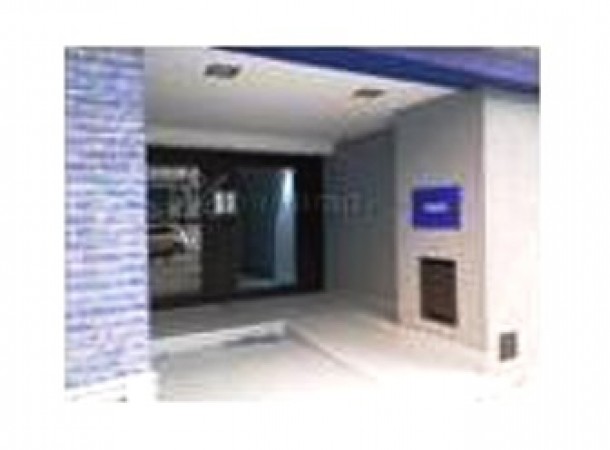 Dpto. mono ambiente amplio con balcon y vista abierta Centro de Saavedra.