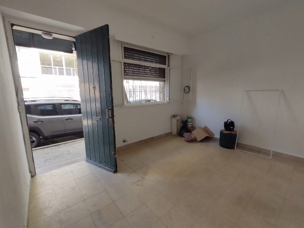 PH 2 ambientes a la calle.