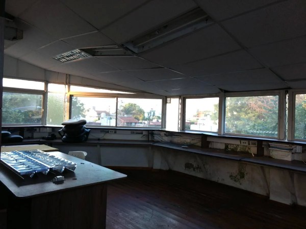 Amplia Casa de 4 Ambientes 126 m² Cub. Todo Planta Baja