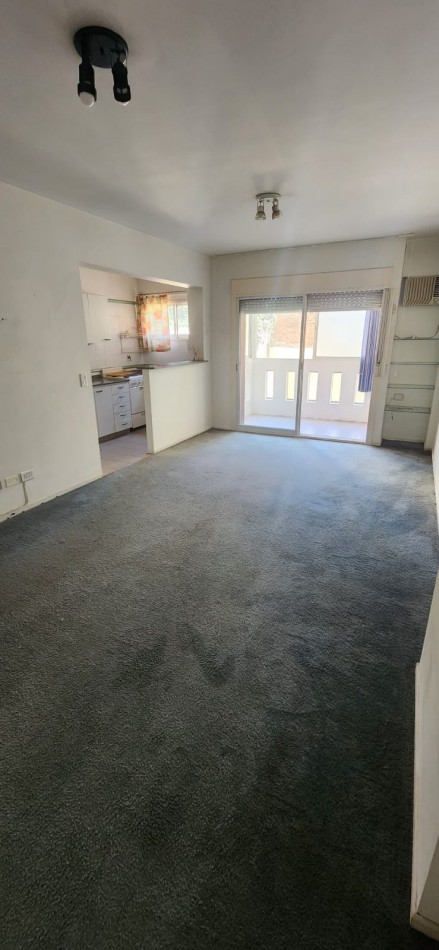 HERMOSO MONOAMBIENTE AL CFTE MUY LUMINOSO