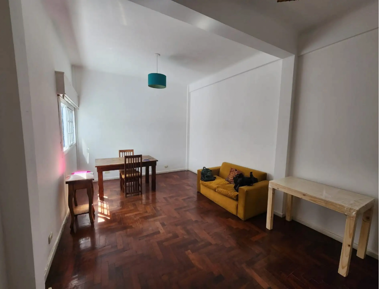 Amplio departamento 2 Ambientes