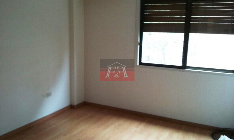 Dpto. 3 ambientes con balcon corrido al frente