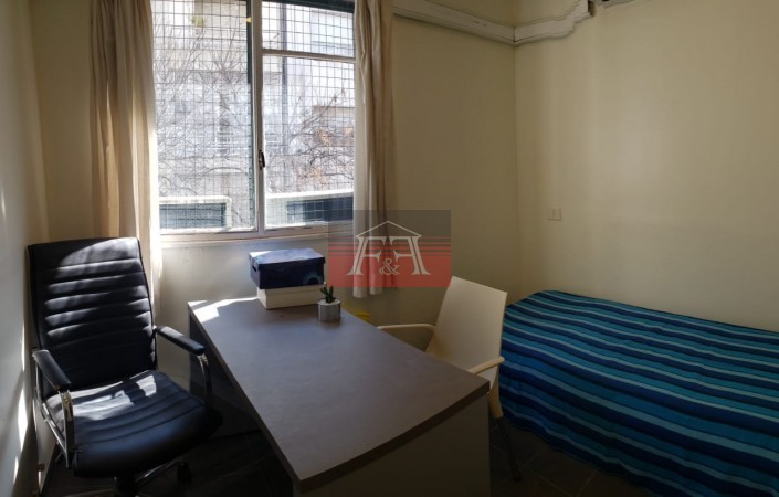 Dpto.  Apto Profesional amplio con excelente ubicacion