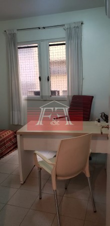 Dpto.  Apto Profesional amplio con excelente ubicacion