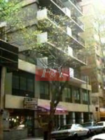 Dpto. 4 ambientes al frente, piso alto en excelente ubicacion 