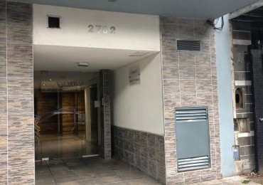 Dpto. monoambiente de 4 años, amplio balcon.