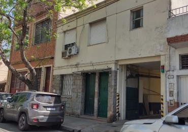 PH 2 ambientes a la calle.